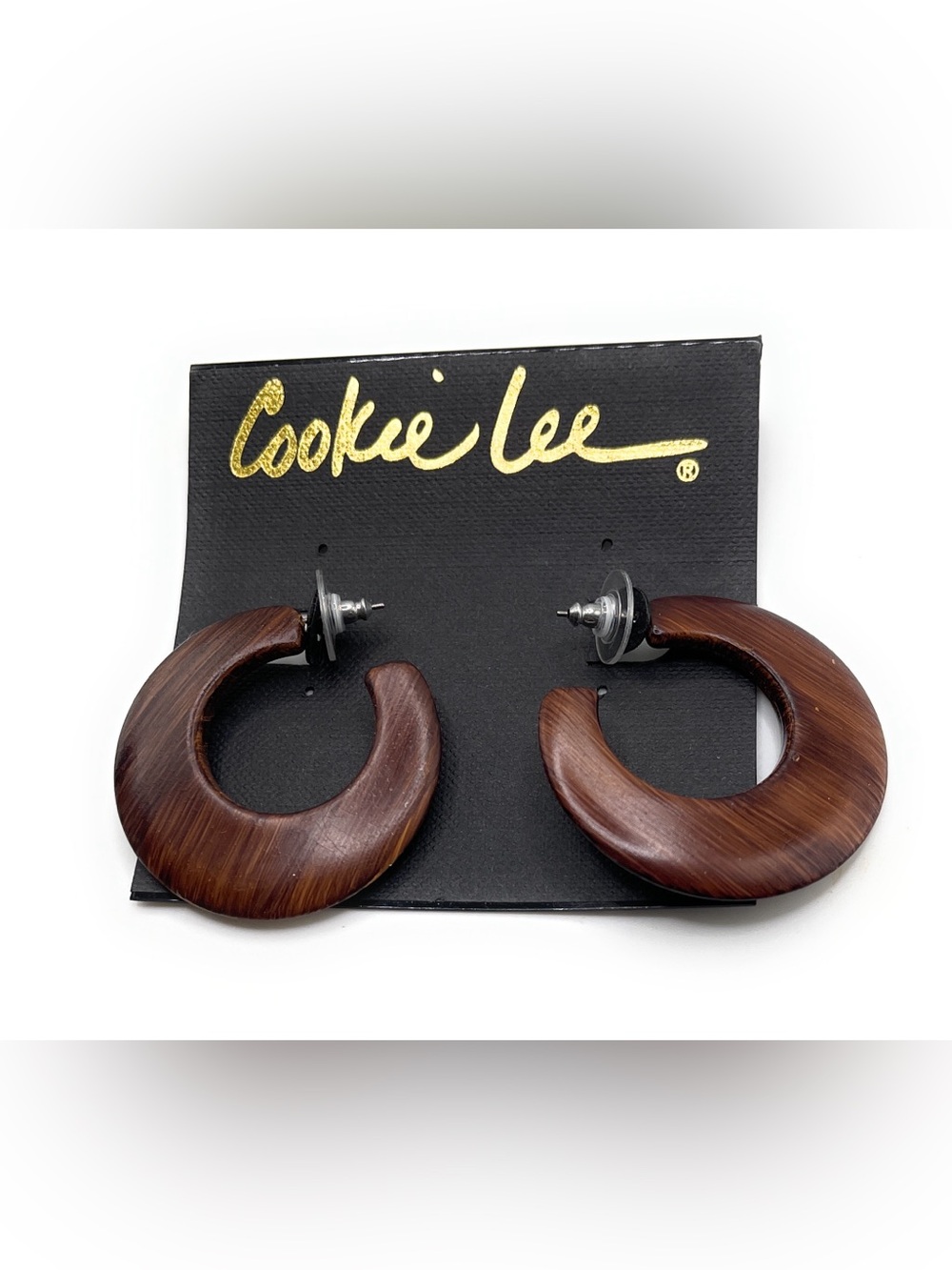 #82357 Wooden Retired Cookie Lee Earrings (D99)